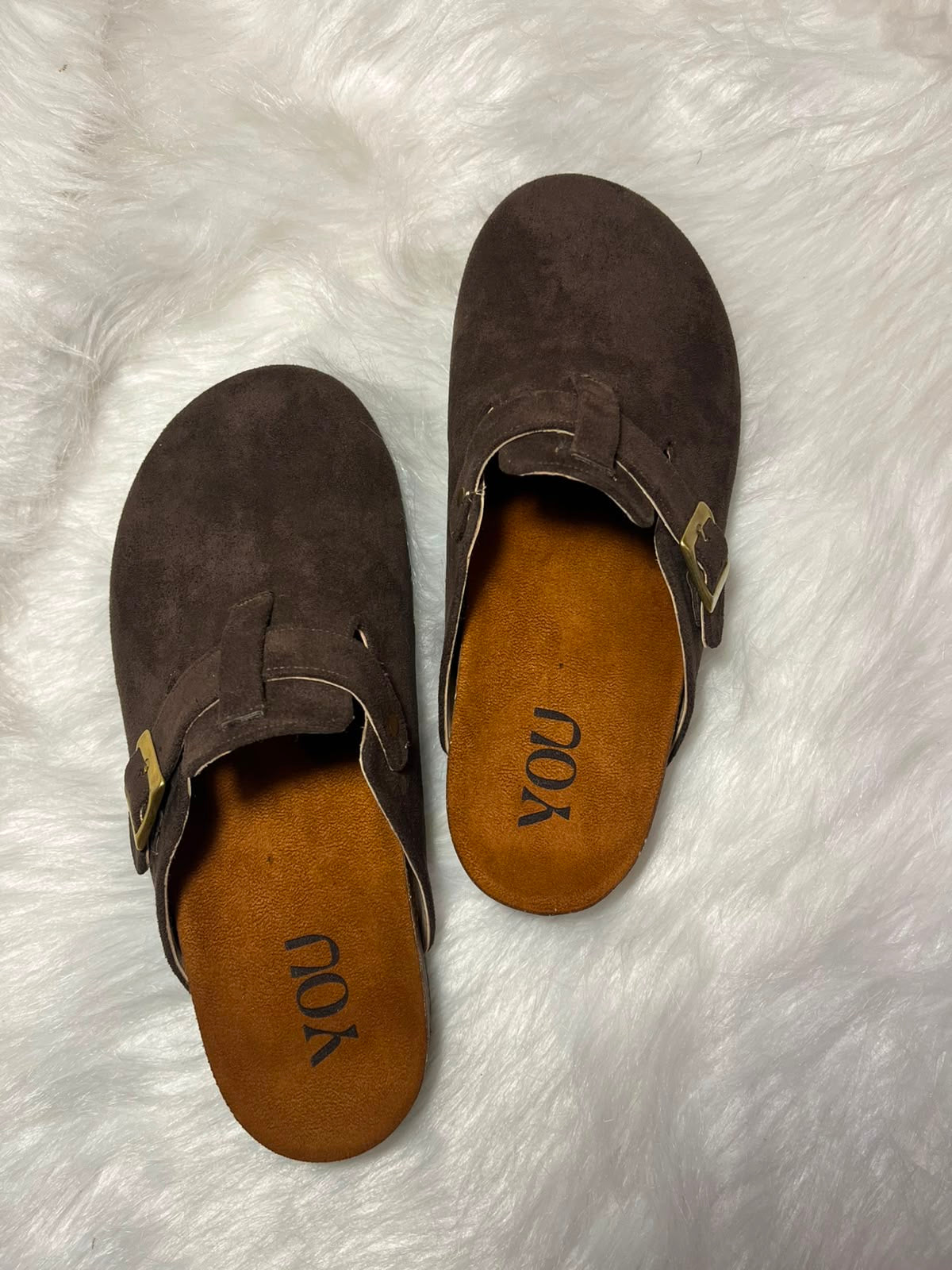 SUEDE CLOGS — ESPRESSO